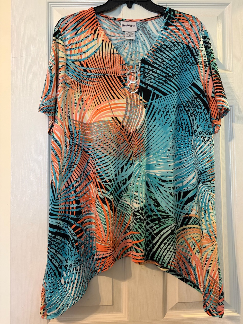 Bon Worth Short Sleeve V-Neck Tropical Leaf Print Top in Teal & Coral